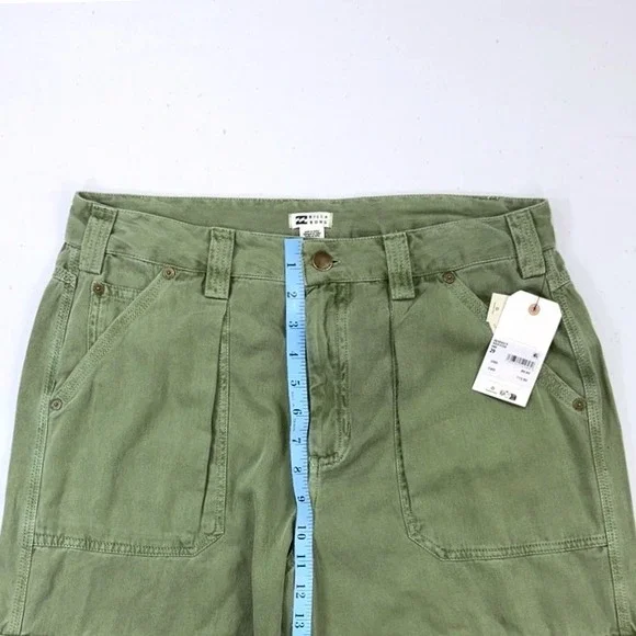 New Billabong Walkalong Women's pants size 29 relaxed fit, low rise, cargo - Picture 3 of 8